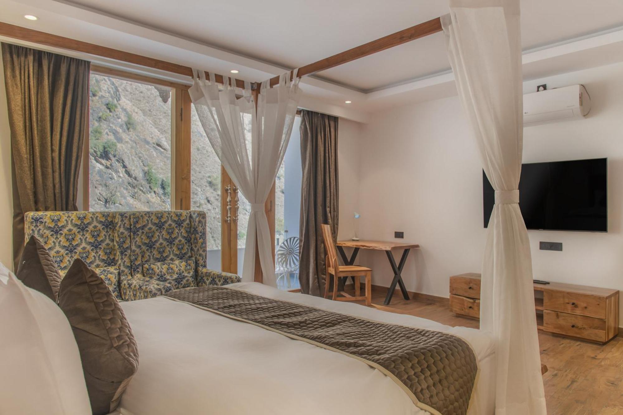 Echor Palm Bliss Riverside Resort & Spa Kasol Exteriör bild